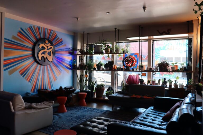 Mission Yoga San Francisco - Yoga Studio