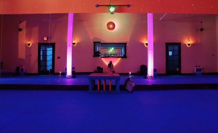 Mission Yoga San Francisco - Yoga Studio