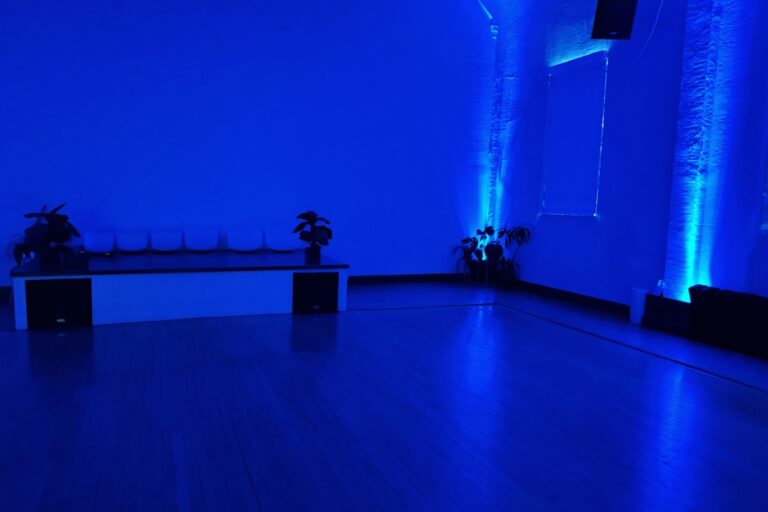 Yoga Flow SF Ocean - Yoga Studio San Francisco