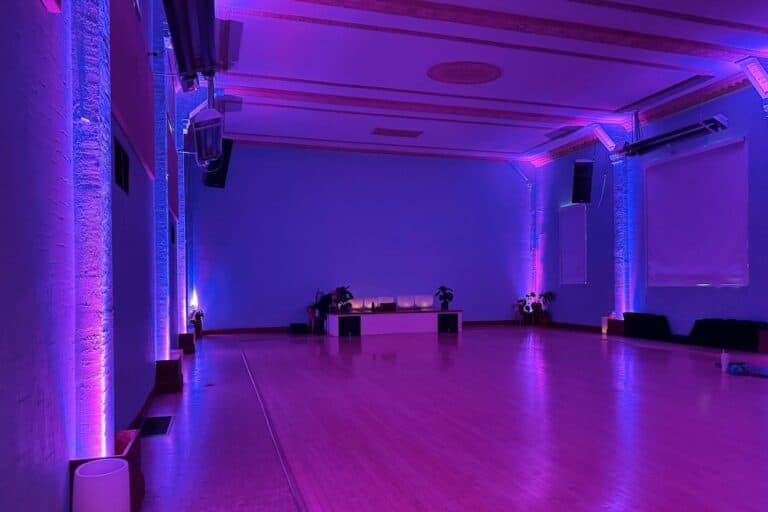 Yoga Flow SF Ocean - Yoga Studio San Francisco