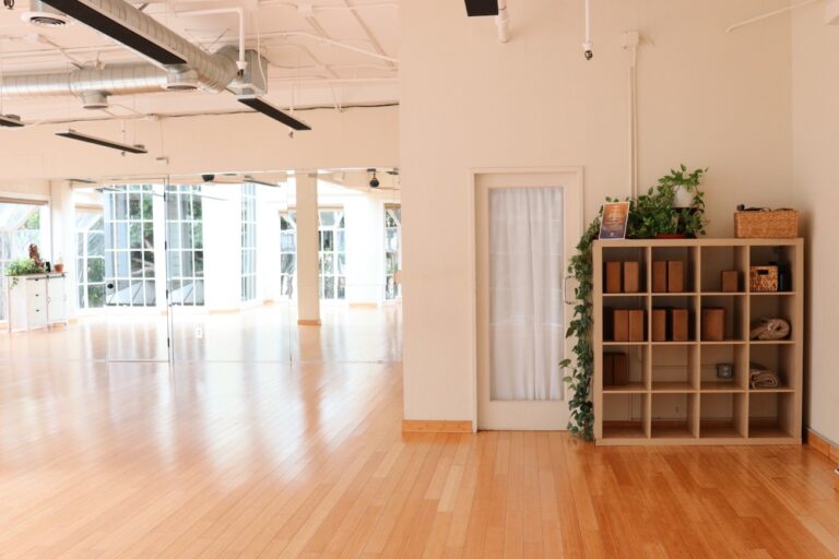 Yoga Flow SF Union - Yoga Studio San Francsico