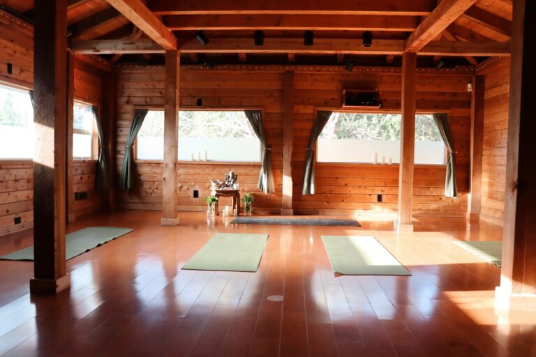Forest & Waves yoga studio, Tofino
