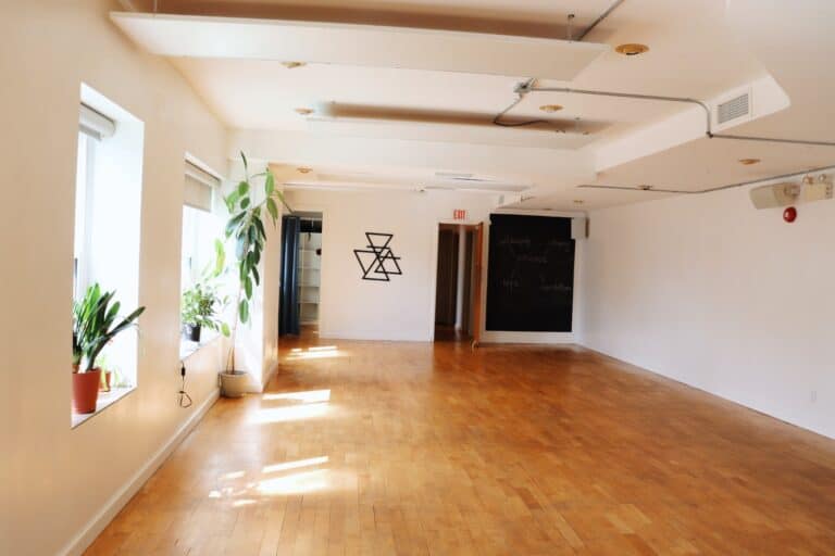 Mosaic Yoga Toronto - Annex Studio