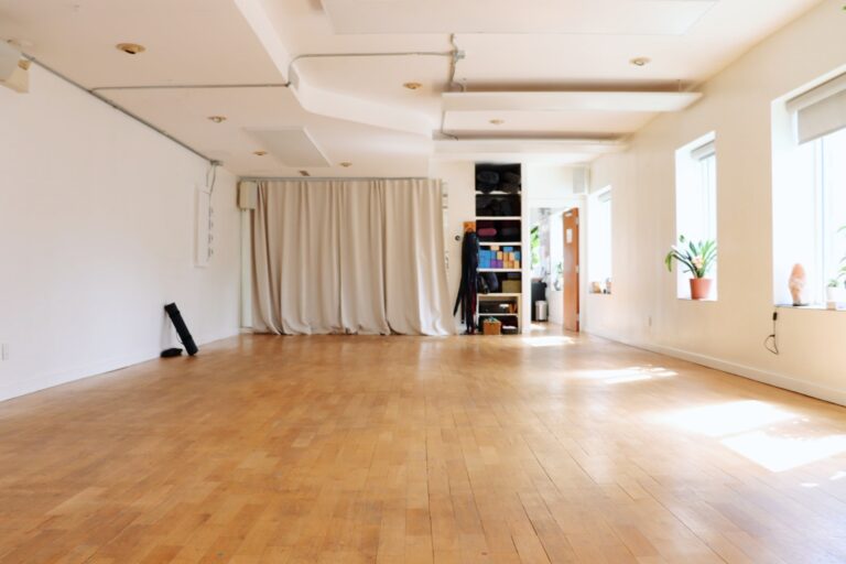 Mosaic Yoga Toronto - Annex Studio