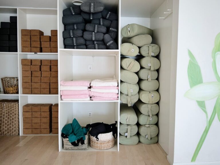Love Yoga Venice - Yoga Studio