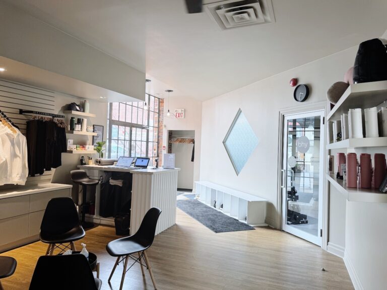 Beaches Hot Yoga Studio - Toronto Beaches