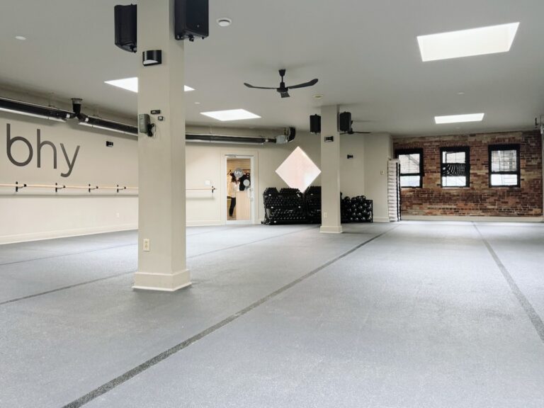 Beaches Hot Yoga Studio - Toronto Beaches