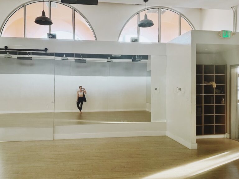 shefayoga venice - studio room