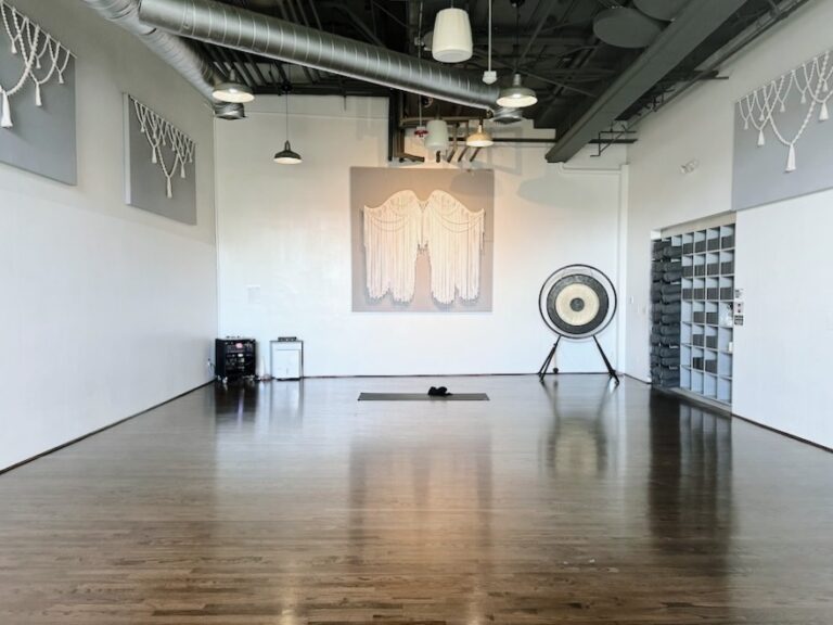 shefayoga venice - yoga studio room