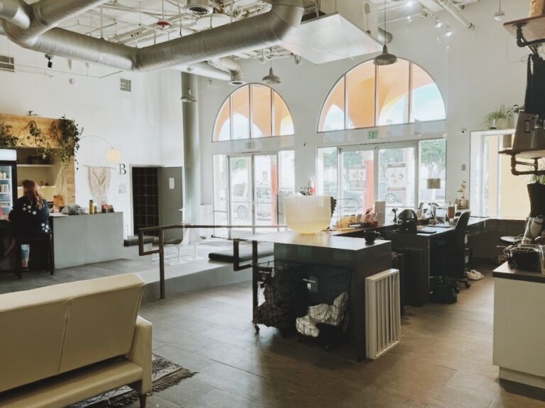 shefayoga venice - main lobby