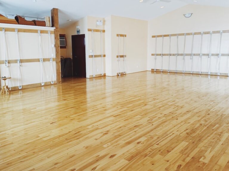 Kelowna Yoga House - studio room
