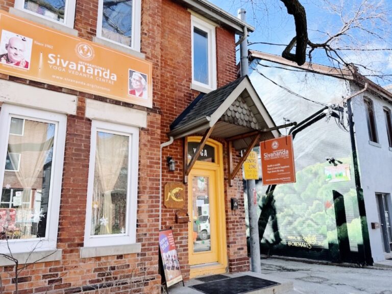 Sivananda Yoga Vedanta Centre - Toronto Yoga Studio