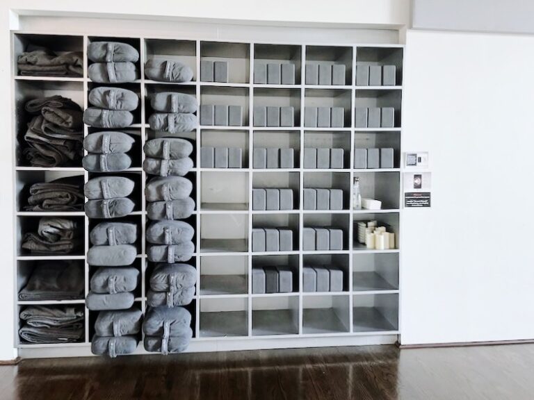 shefayoga venice - prop wall