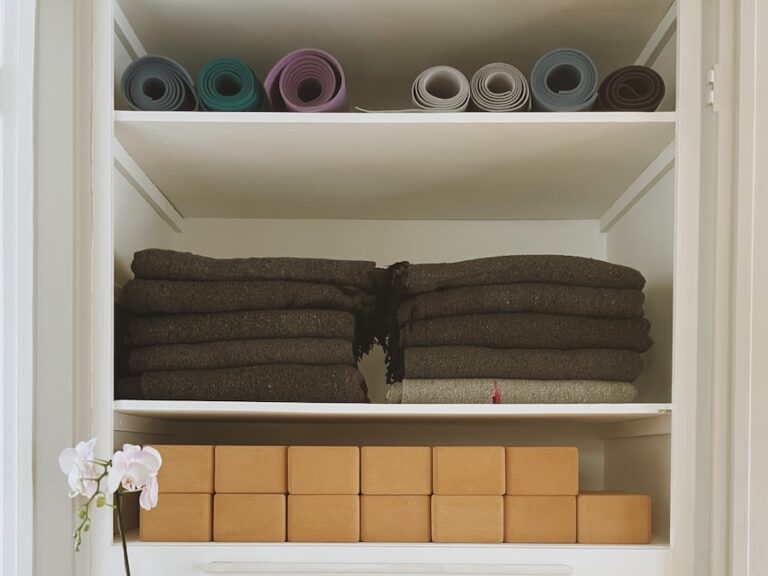 Yoga Changes Santa Monica - prop wall