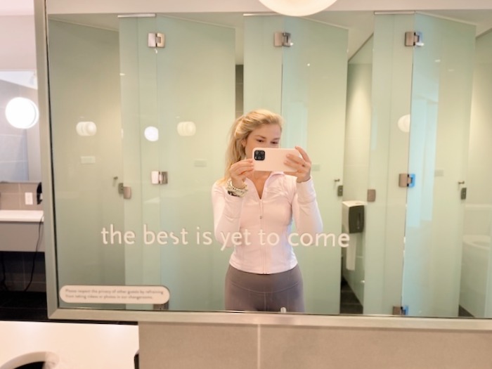 YYOGA Kitsilano - changerooms